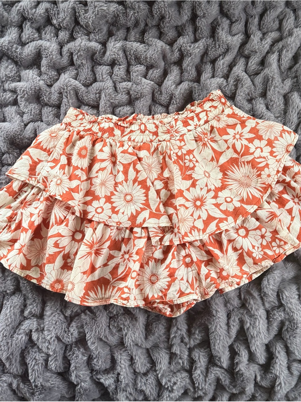 American Eagle Outfitters Coral & Cream Floral Tiered Skort